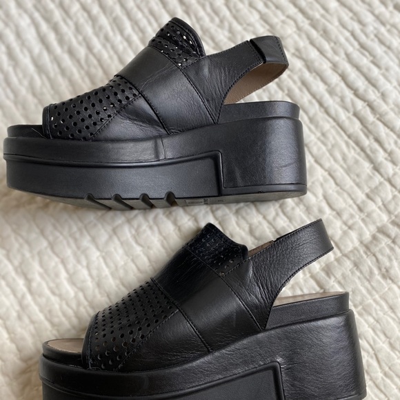 Janet Sport platform sandals - Picture 2 of 4